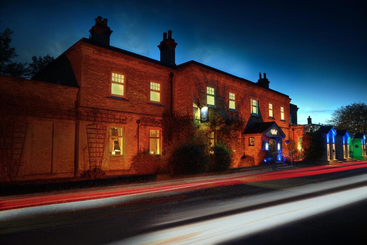 The Walnut Tree Inn Blisworth Zewnętrze zdjęcie